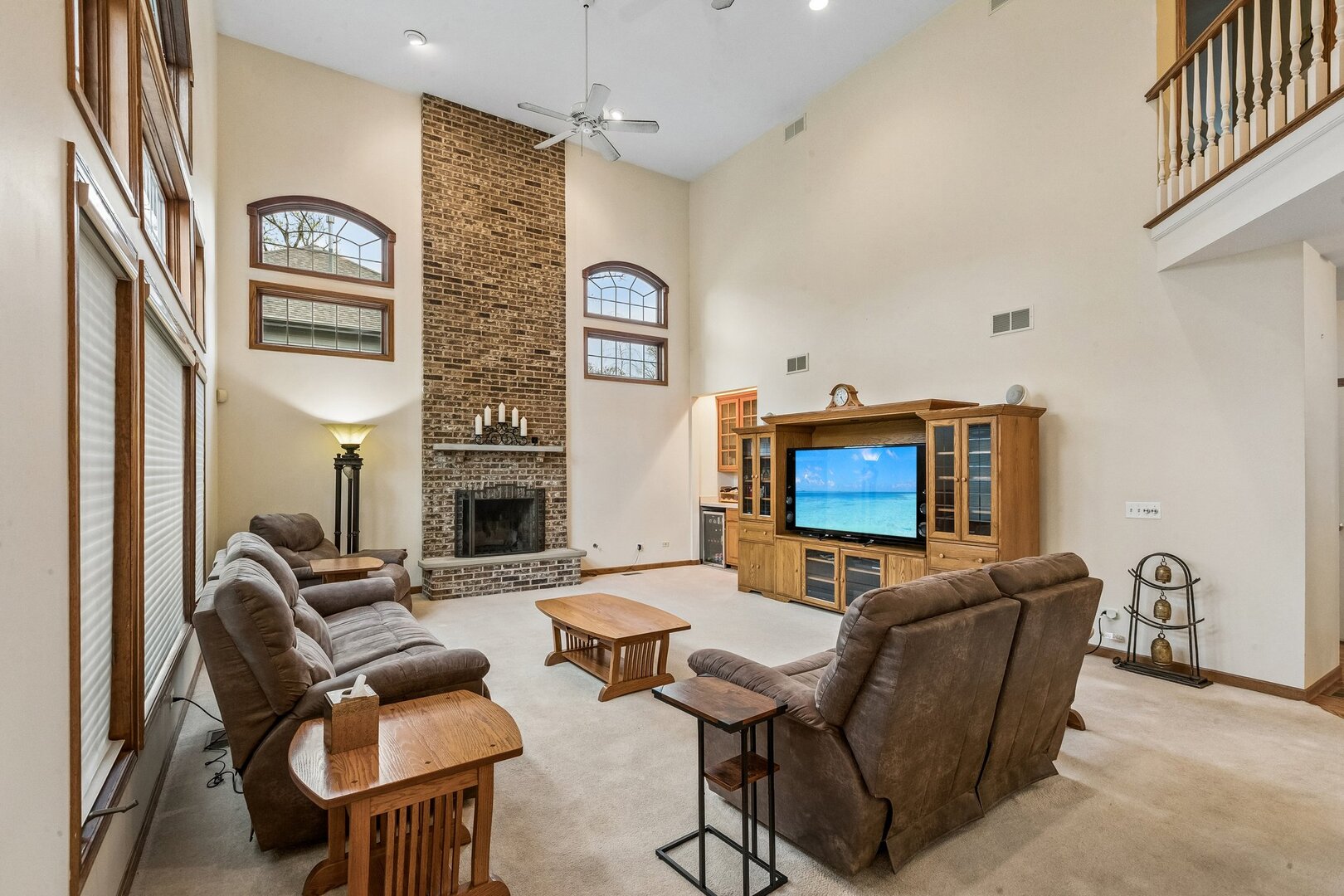 1105 Portsmouth Circle, Gurnee, IL 60031