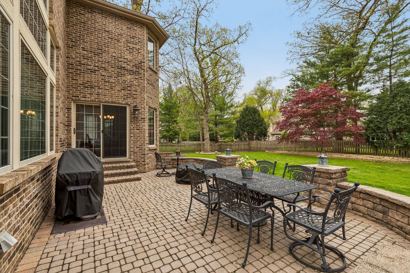 1105 Portsmouth Circle, Gurnee, IL 60031