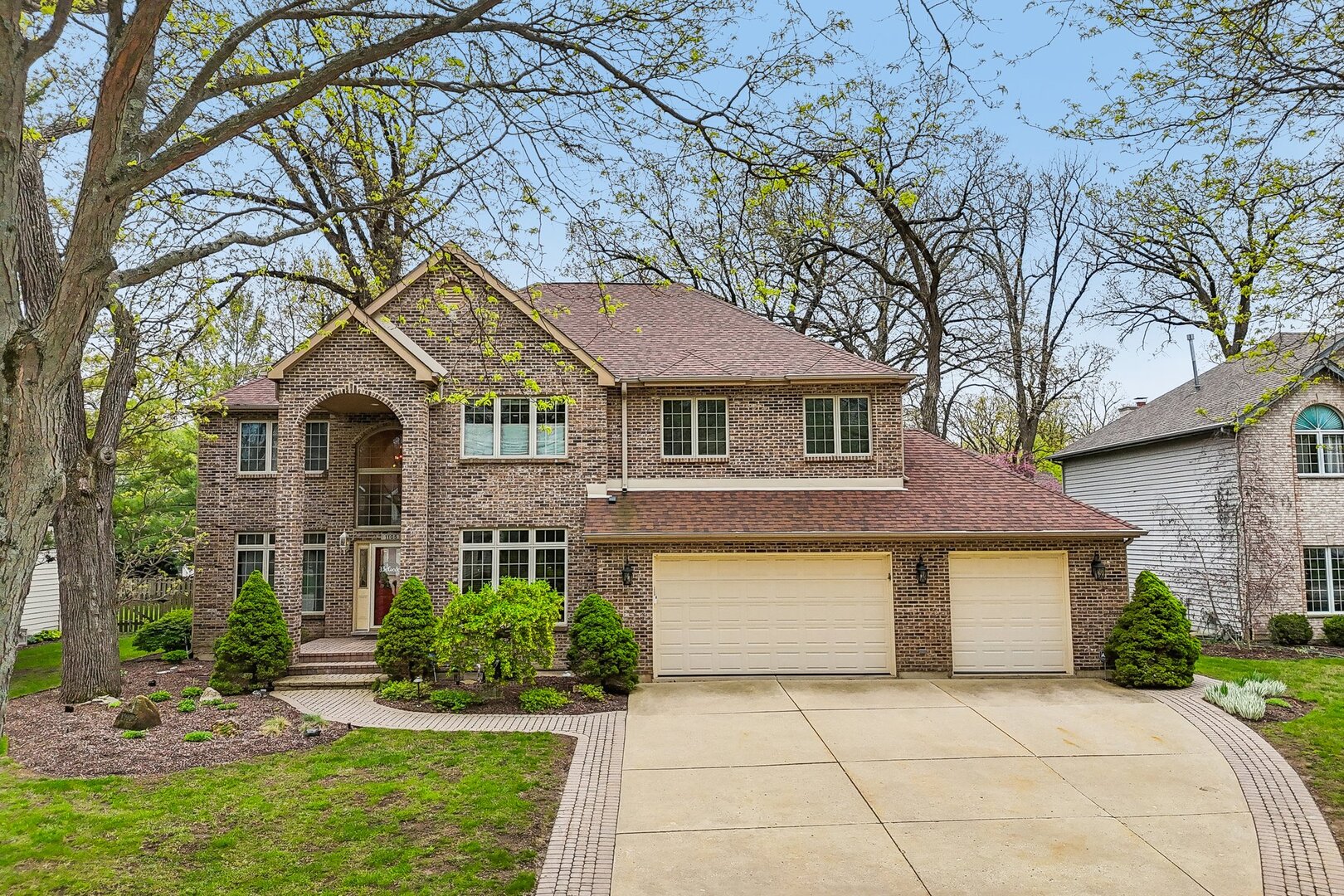 1105 Portsmouth Circle, Gurnee, IL 60031