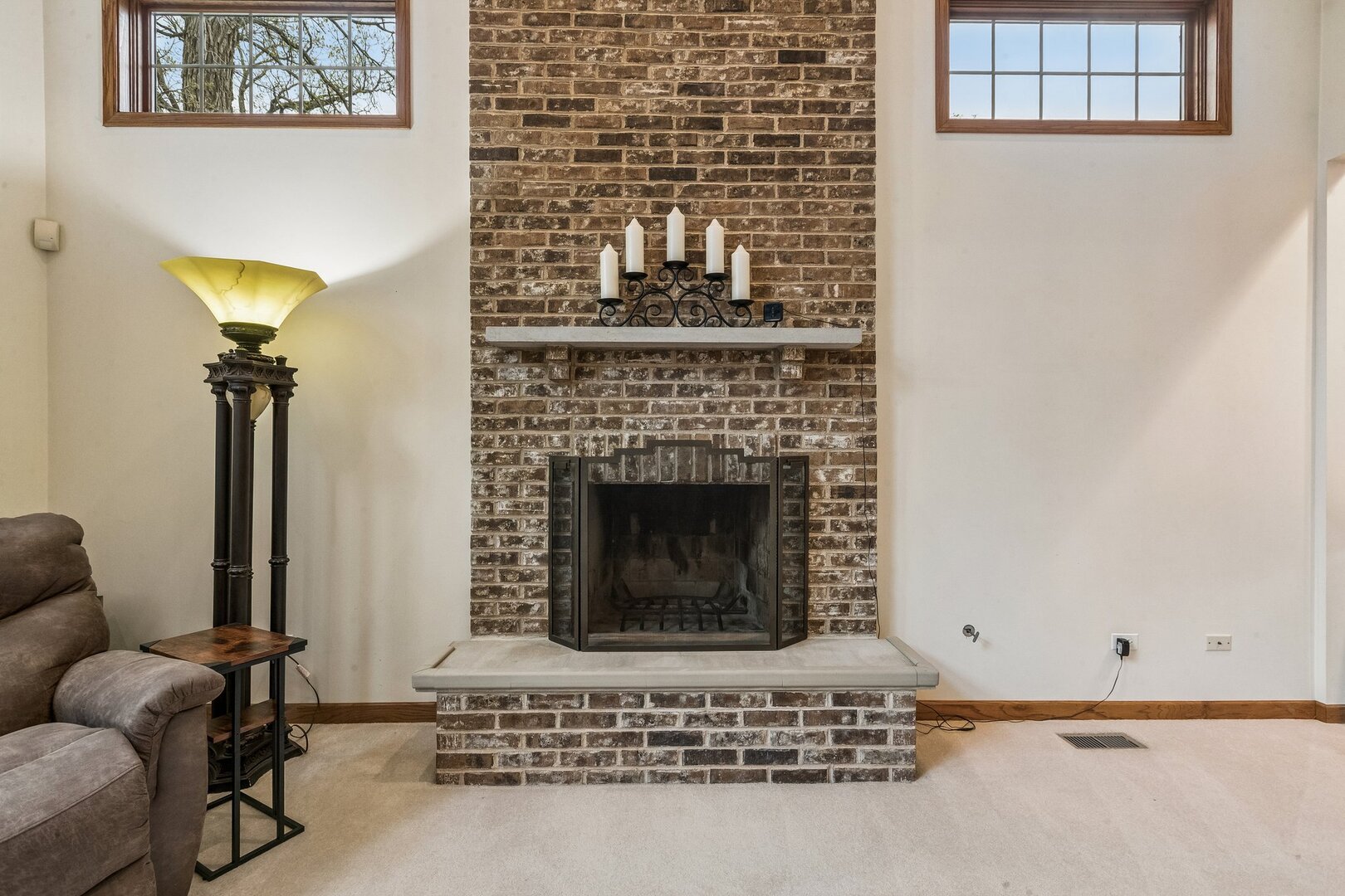 1105 Portsmouth Circle, Gurnee, IL 60031