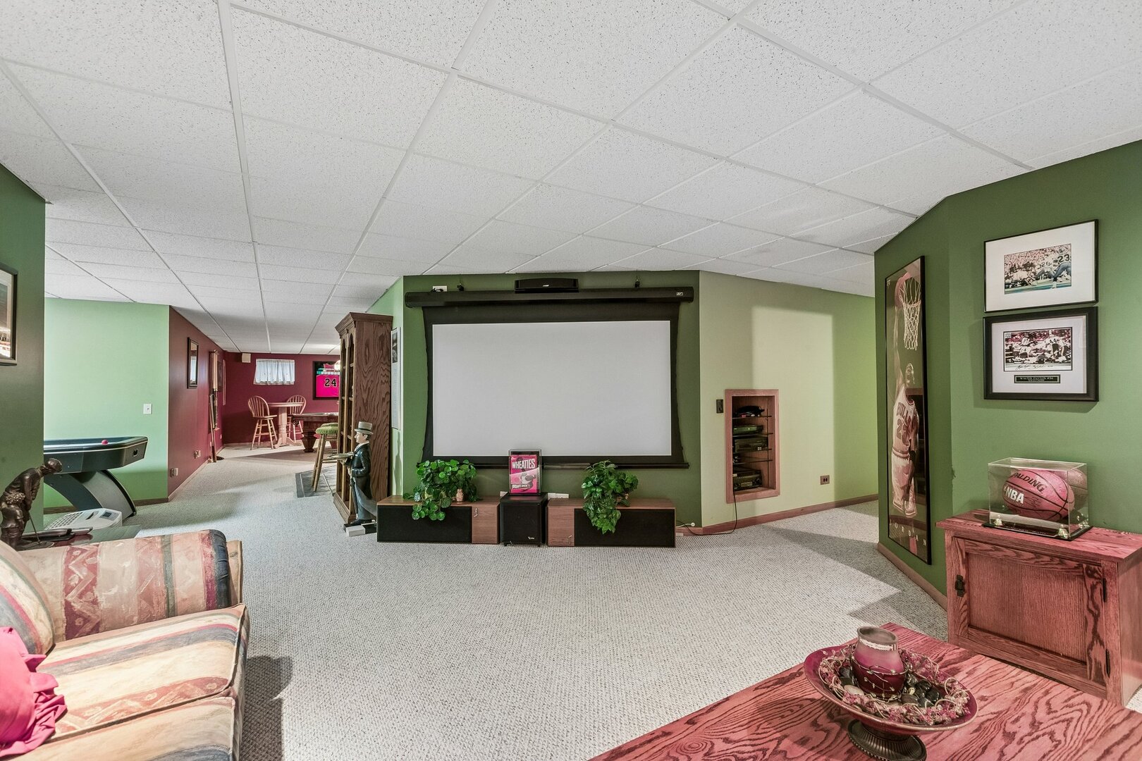 1105 Portsmouth Circle, Gurnee, IL 60031