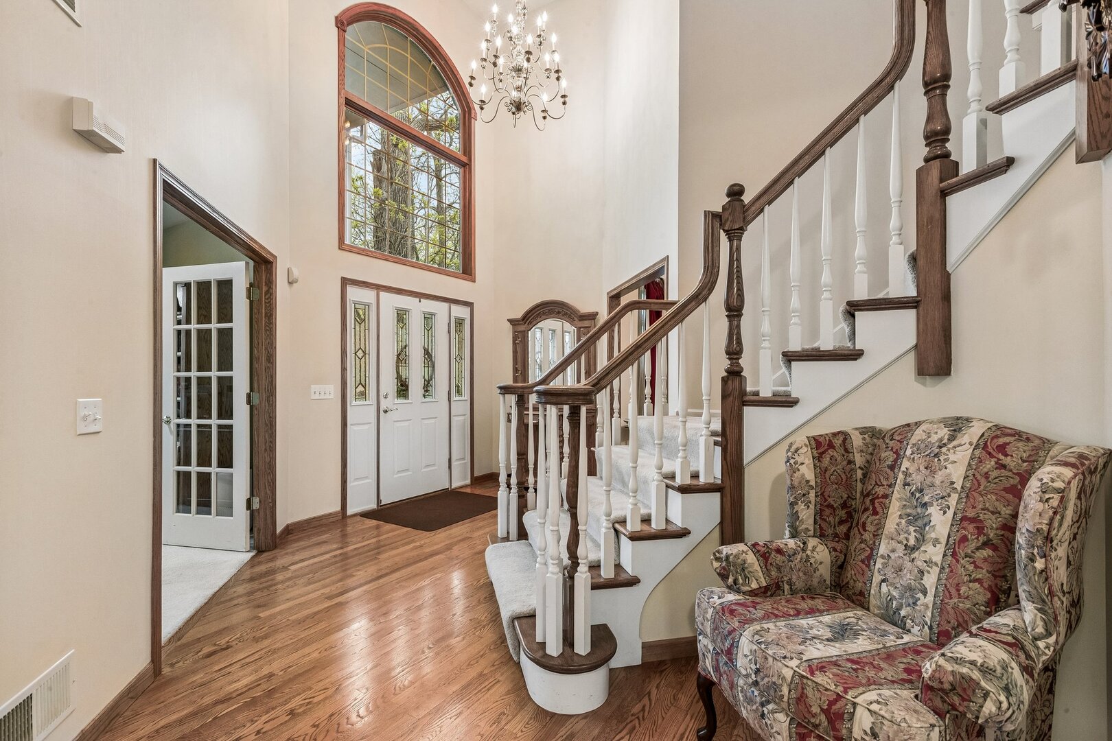 1105 Portsmouth Circle, Gurnee, IL 60031