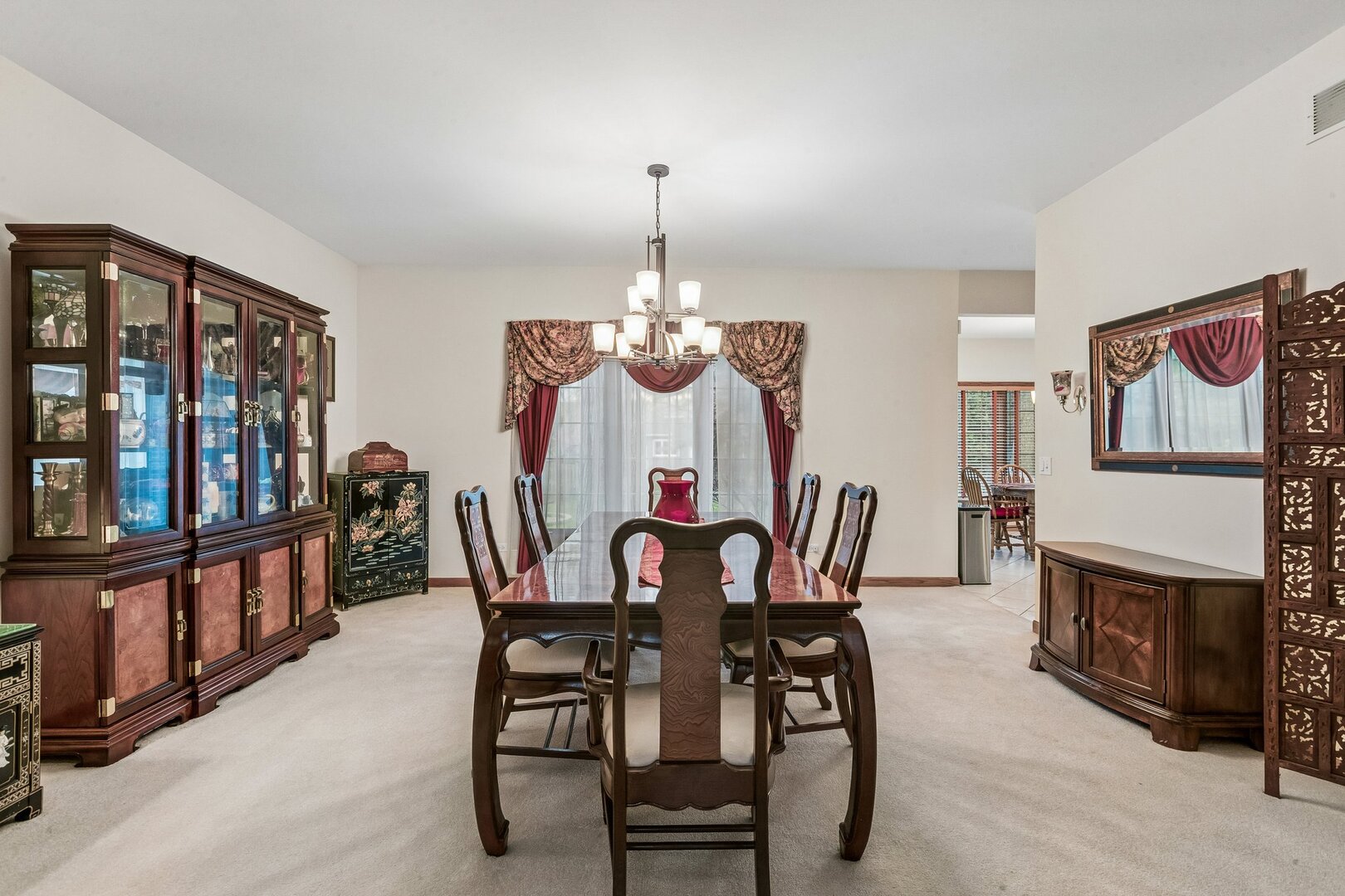 1105 Portsmouth Circle, Gurnee, IL 60031