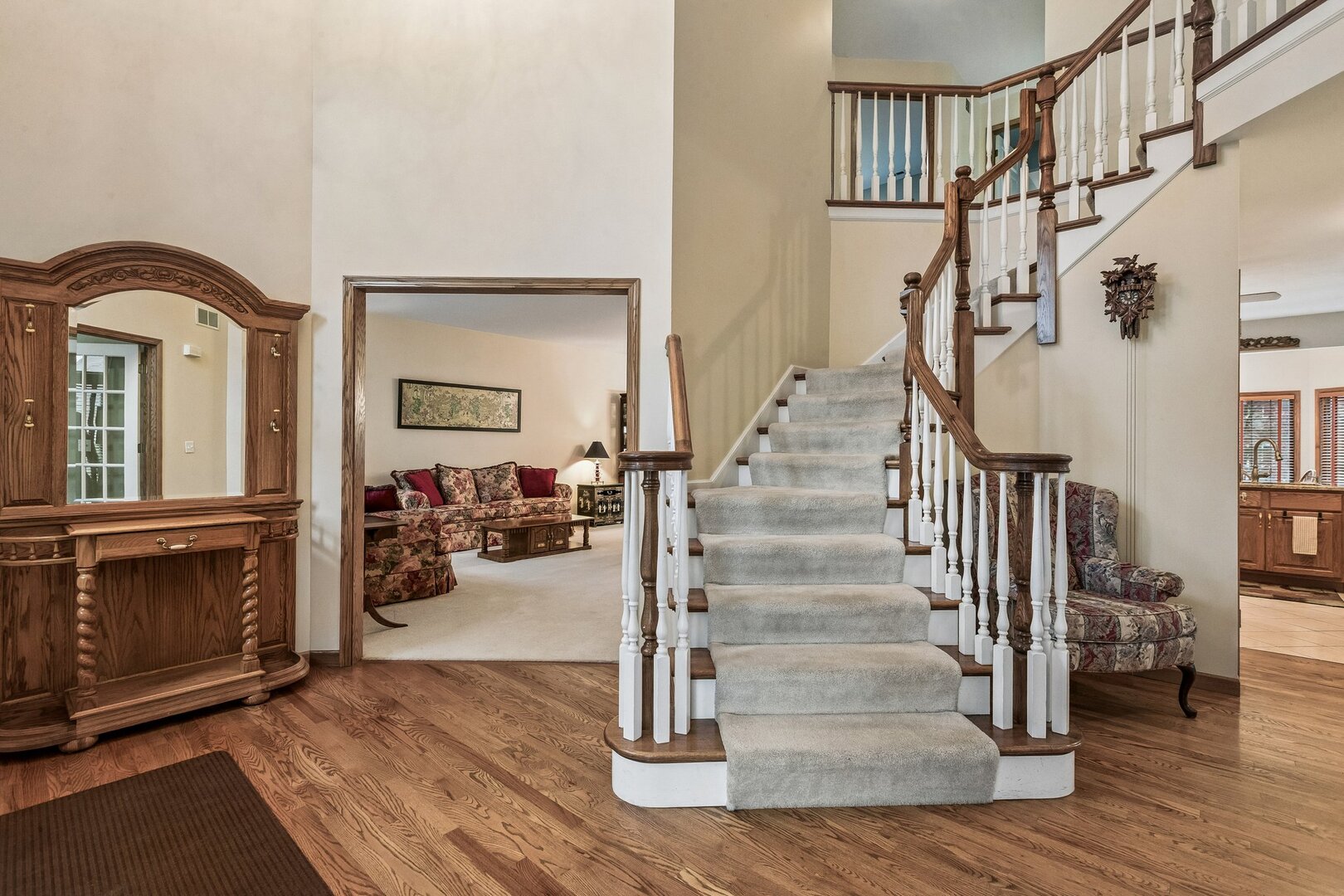 1105 Portsmouth Circle, Gurnee, IL 60031