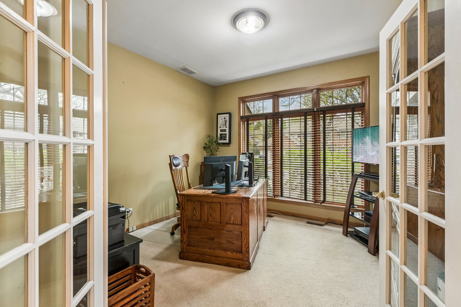 1105 Portsmouth Circle, Gurnee, IL 60031