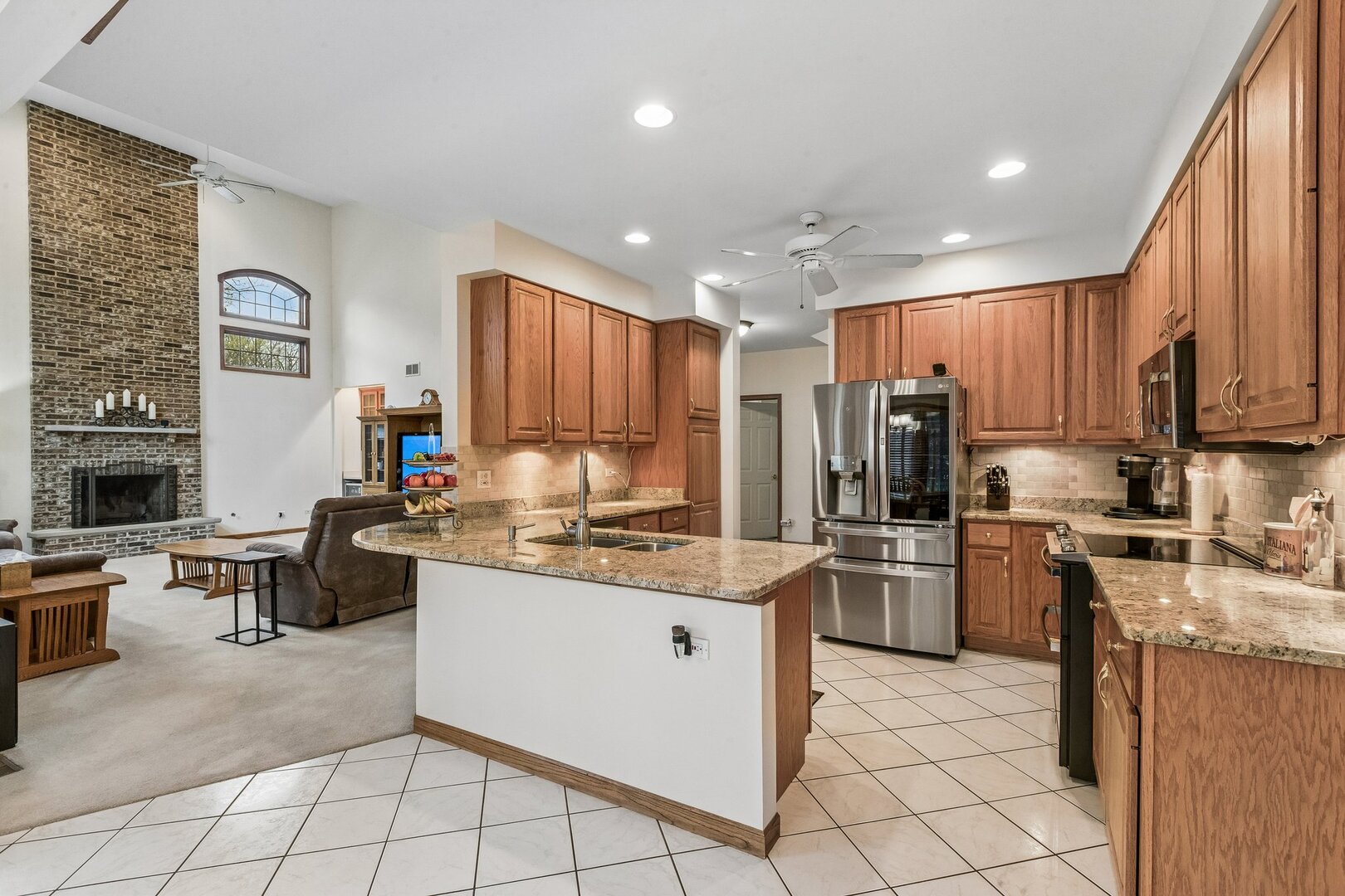 1105 Portsmouth Circle, Gurnee, IL 60031