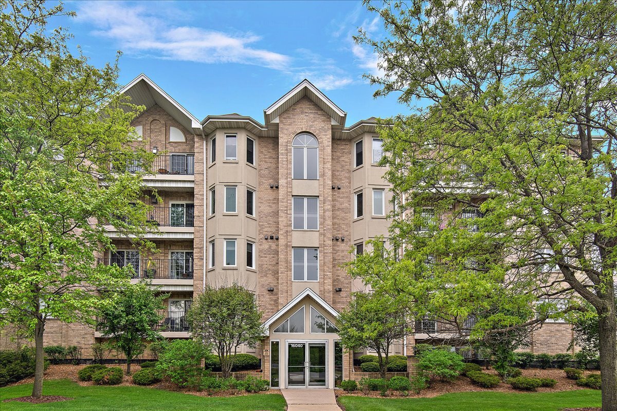 16040 BOARDWALK Lane #3D, Orland Park, IL 60467