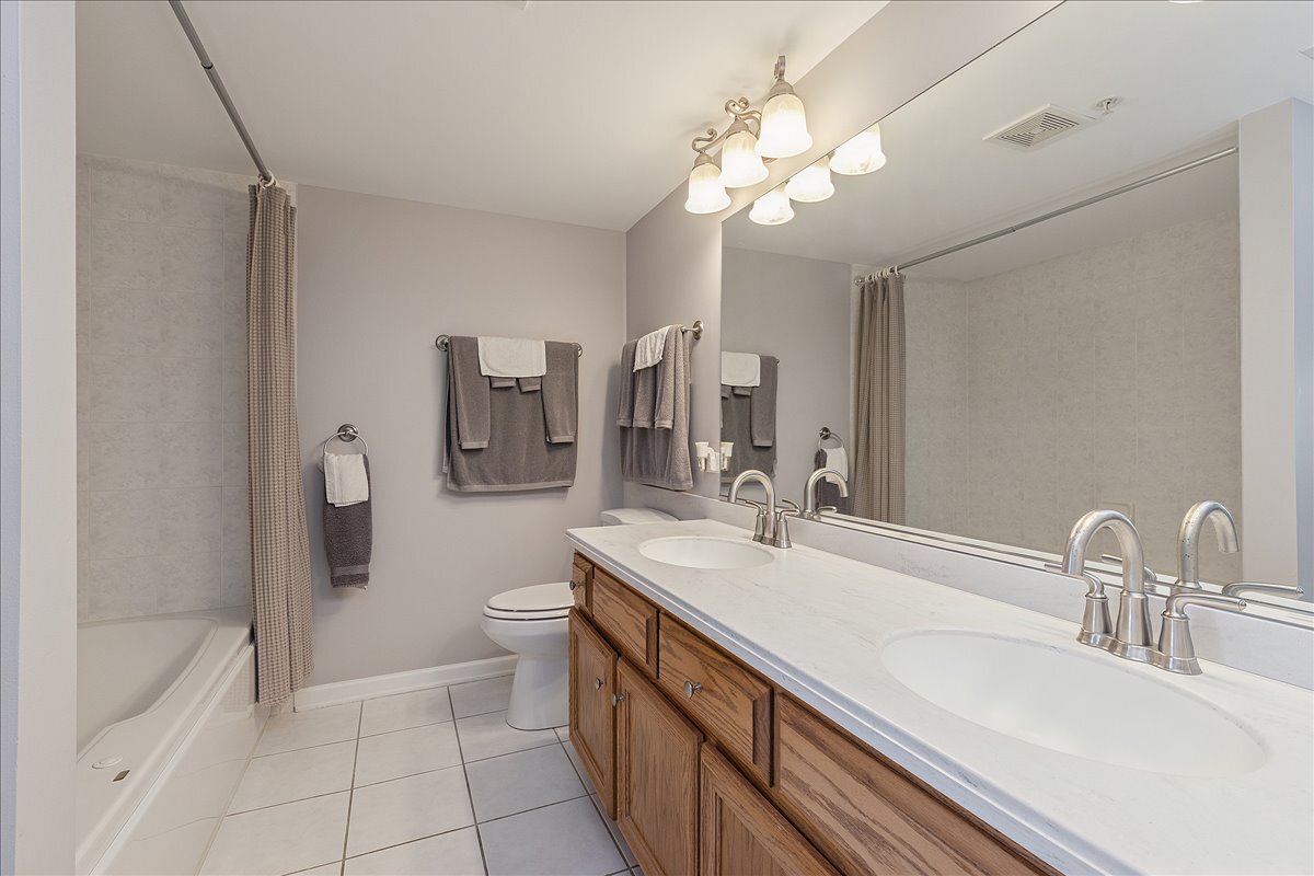 16040 BOARDWALK Lane #3D, Orland Park, IL 60467