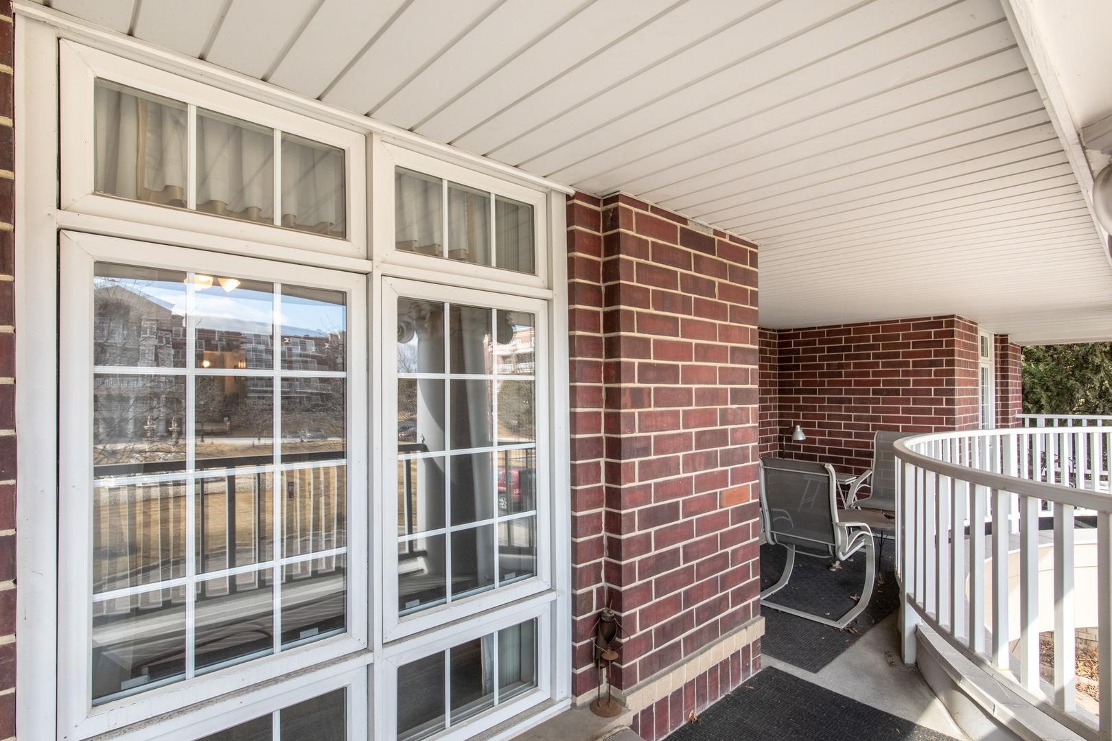 7031 W Touhy Avenue #201, Niles, IL 60714