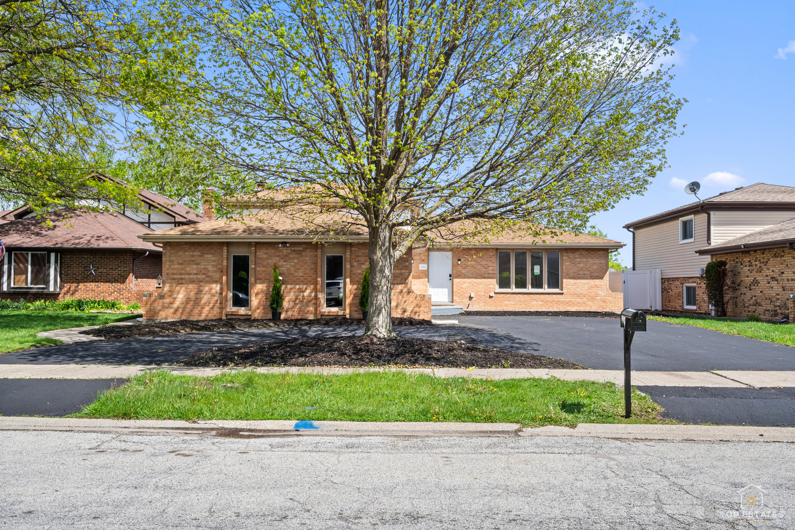 3312 192nd Place, Lansing, IL 60438