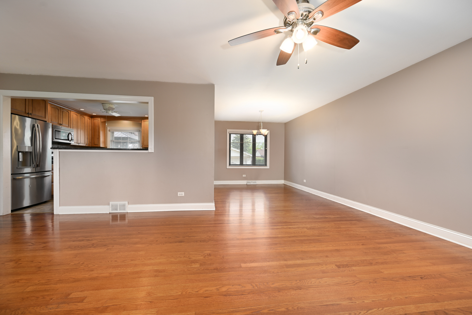 401 Forest Preserve Drive, Wood Dale, IL 60191