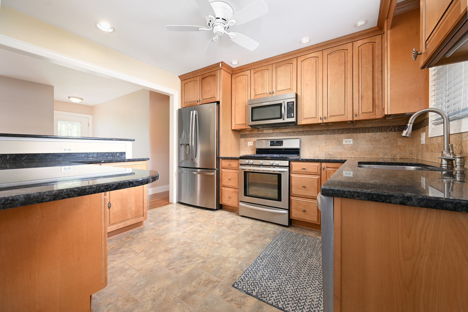 401 Forest Preserve Drive, Wood Dale, IL 60191