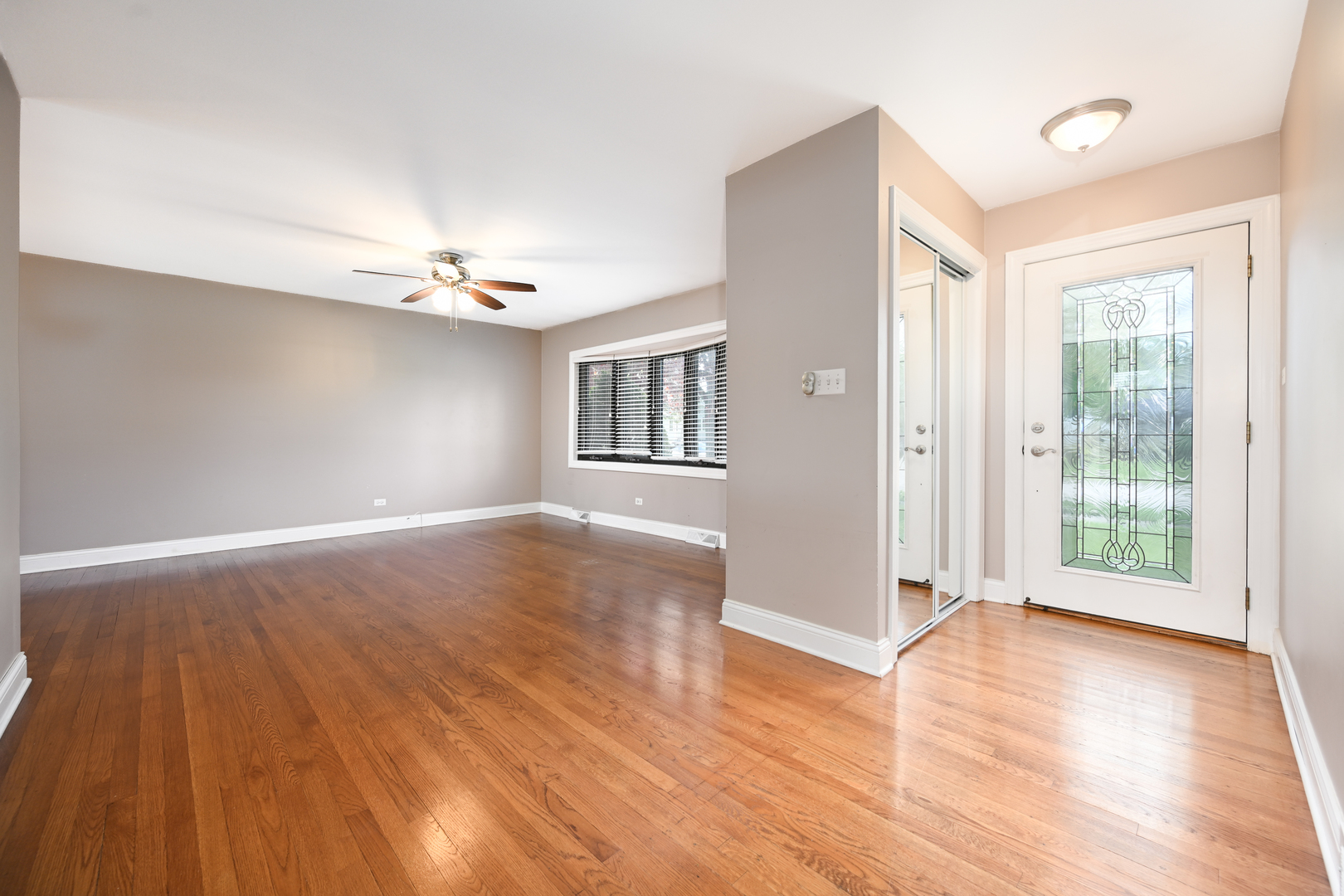 401 Forest Preserve Drive, Wood Dale, IL 60191