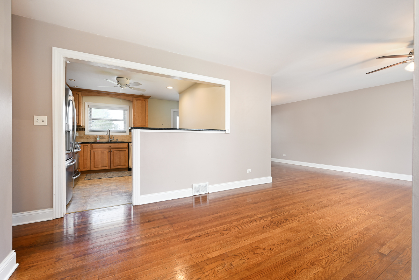 401 Forest Preserve Drive, Wood Dale, IL 60191