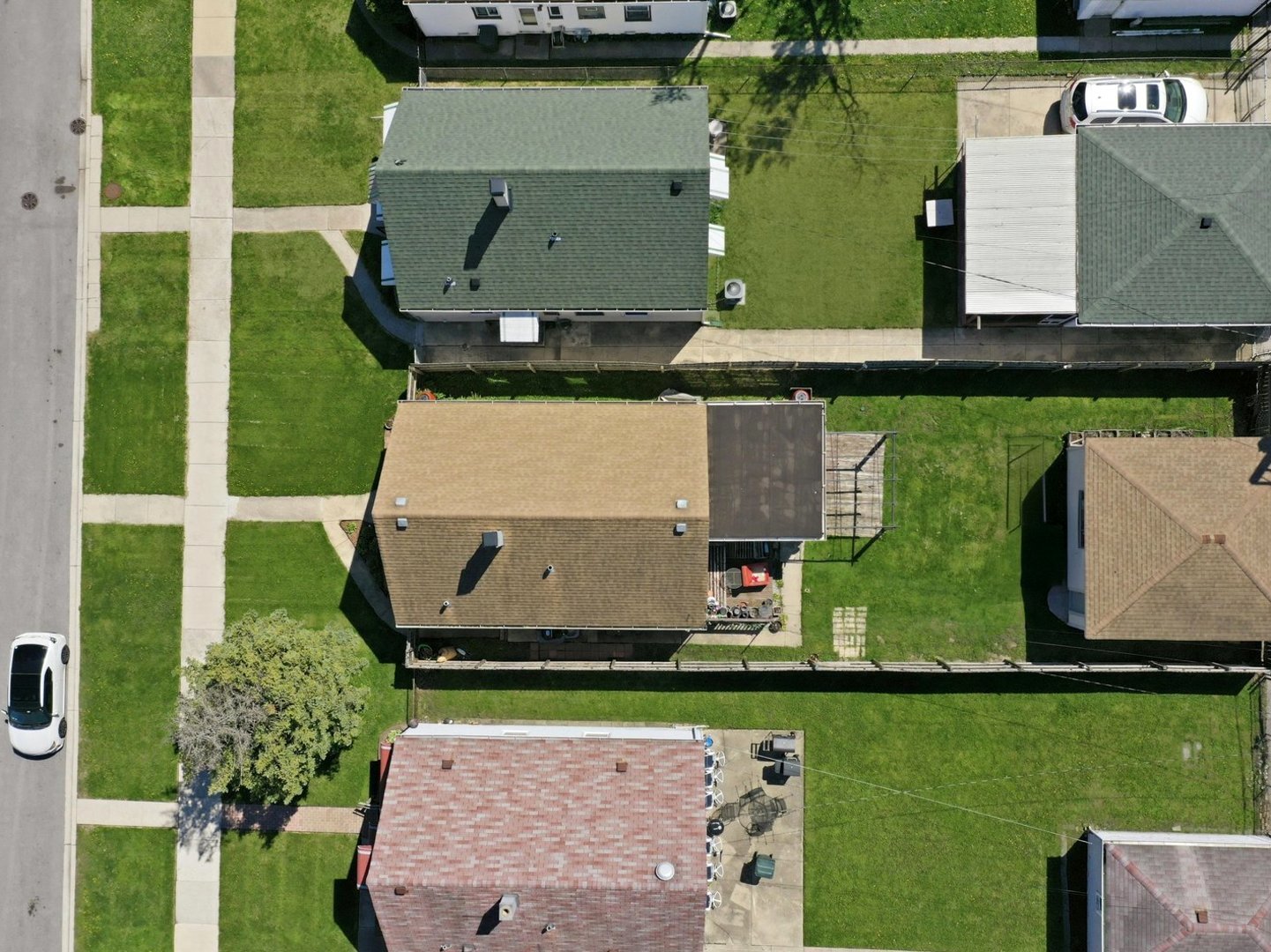 114 Geneva Avenue, Bellwood, IL 60104