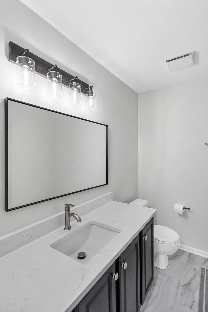 3053 Anton Drive, Aurora, IL 60504