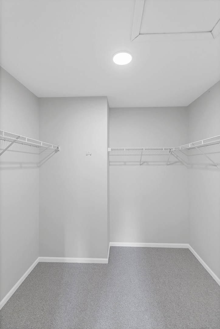 3053 Anton Drive, Aurora, IL 60504