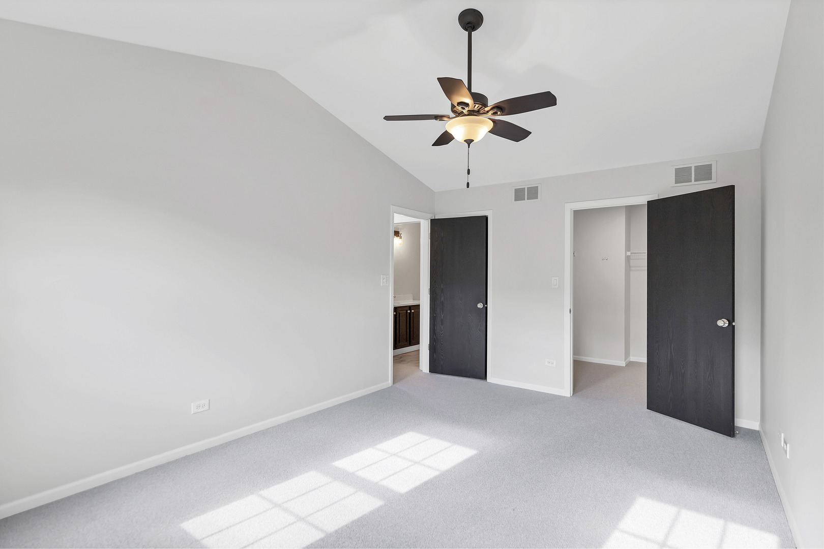 3053 Anton Drive, Aurora, IL 60504