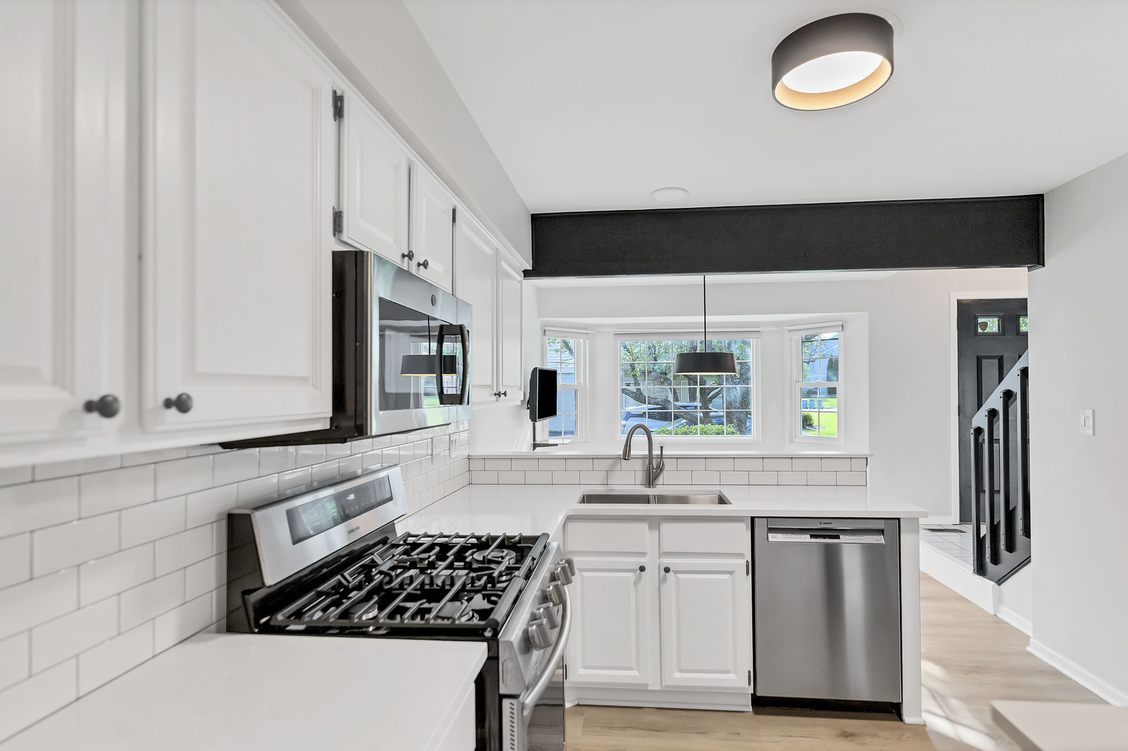 3053 Anton Drive, Aurora, IL 60504