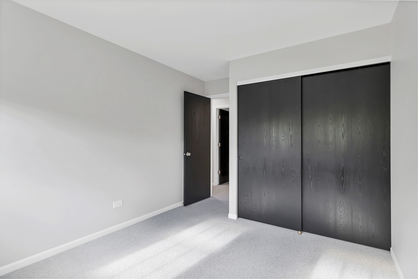 3053 Anton Drive, Aurora, IL 60504