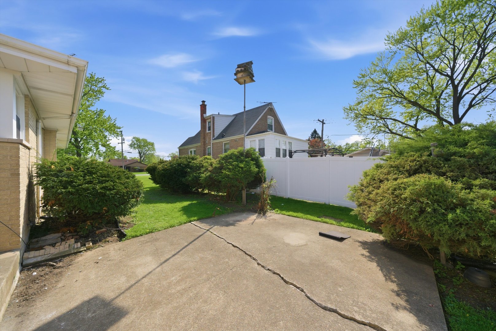 16560 Greenwood Avenue, South Holland, IL 60473