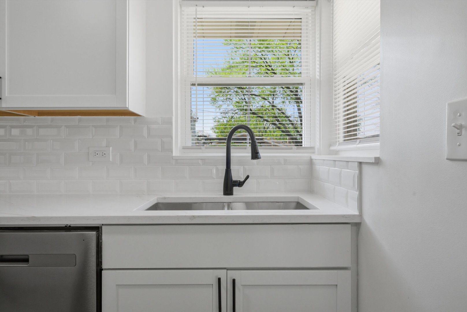 16560 Greenwood Avenue, South Holland, IL 60473