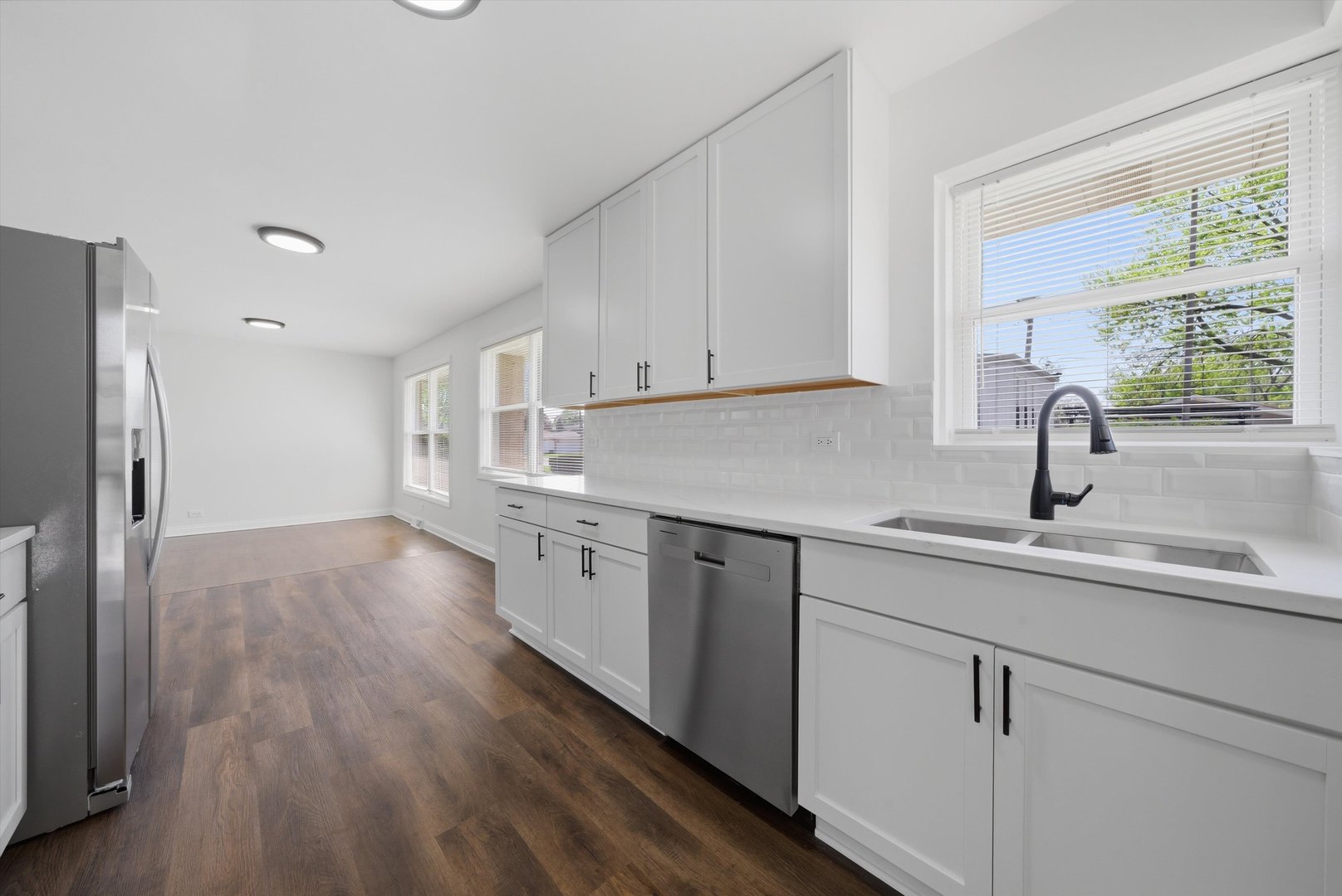 16560 Greenwood Avenue, South Holland, IL 60473