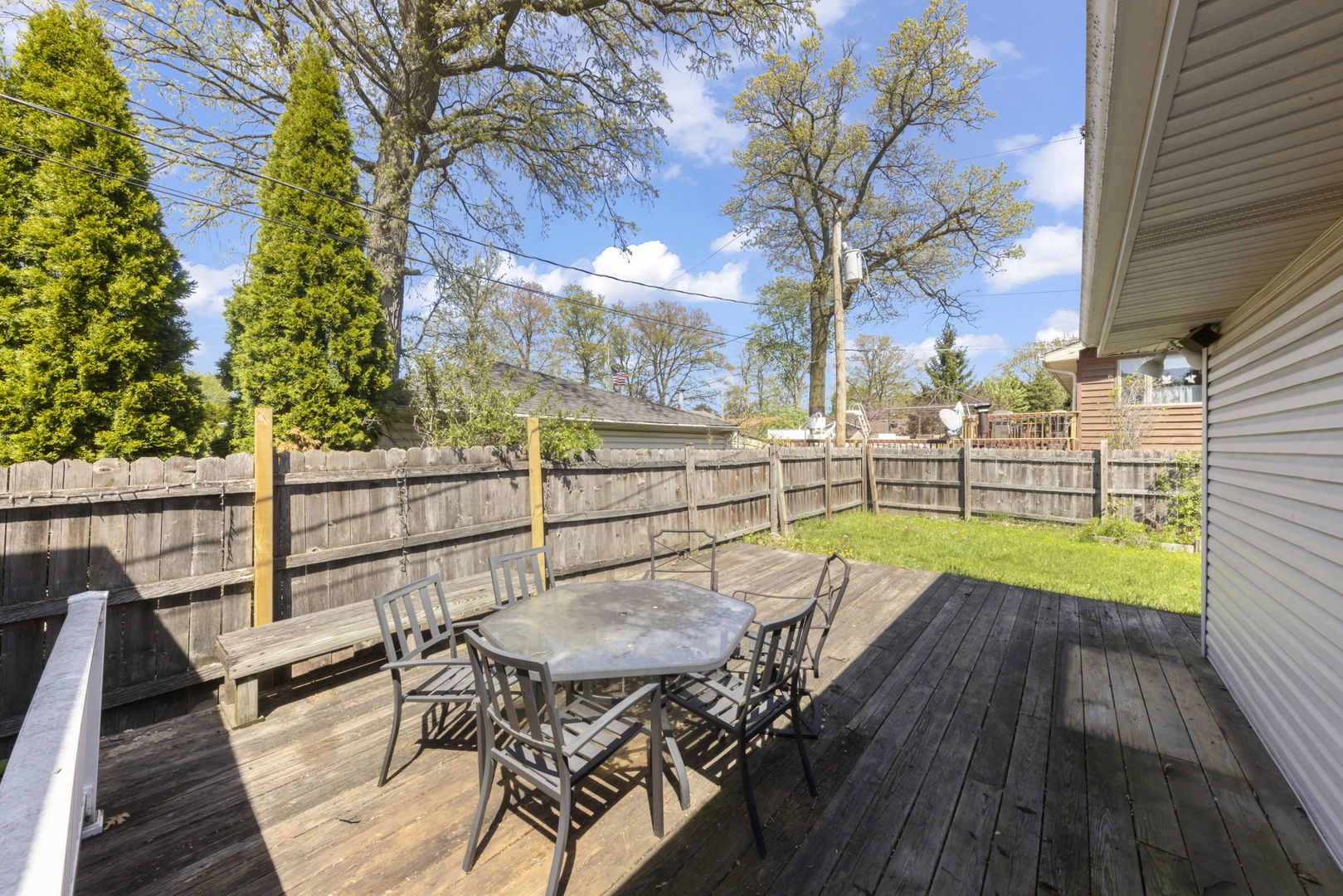 151 Catalpa Avenue, Wood Dale, IL 60191