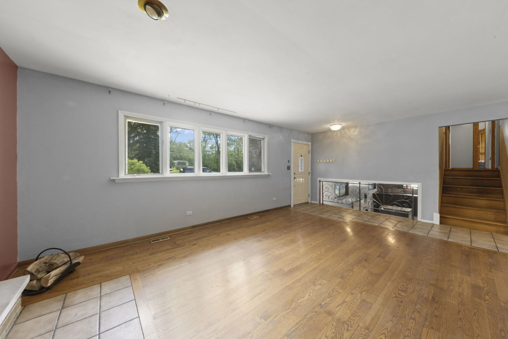 151 Catalpa Avenue, Wood Dale, IL 60191