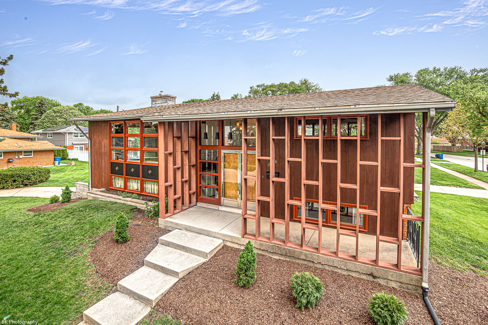 10128 S Kenton Avenue, Oak Lawn, IL 60453