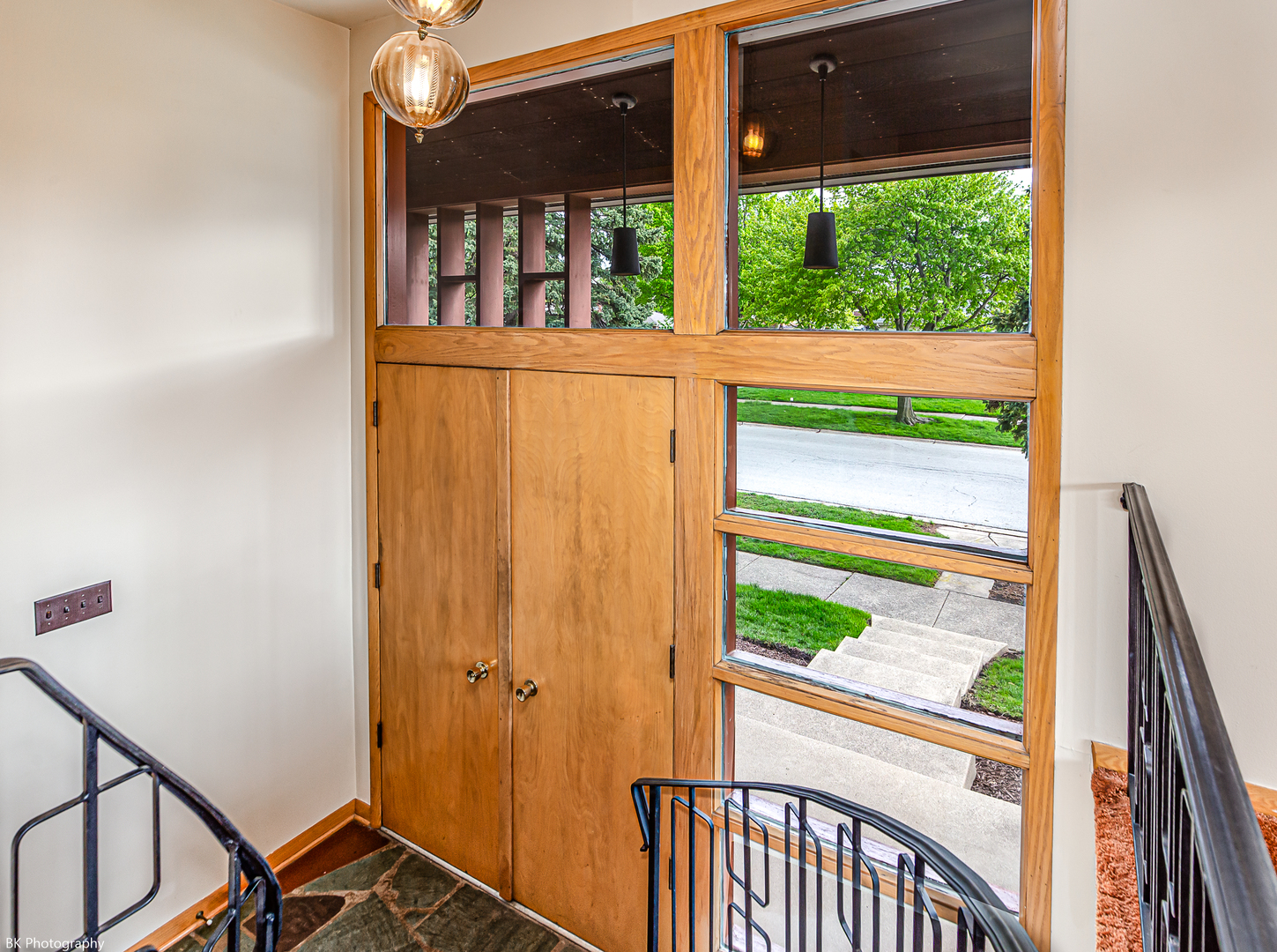 10128 S Kenton Avenue, Oak Lawn, IL 60453
