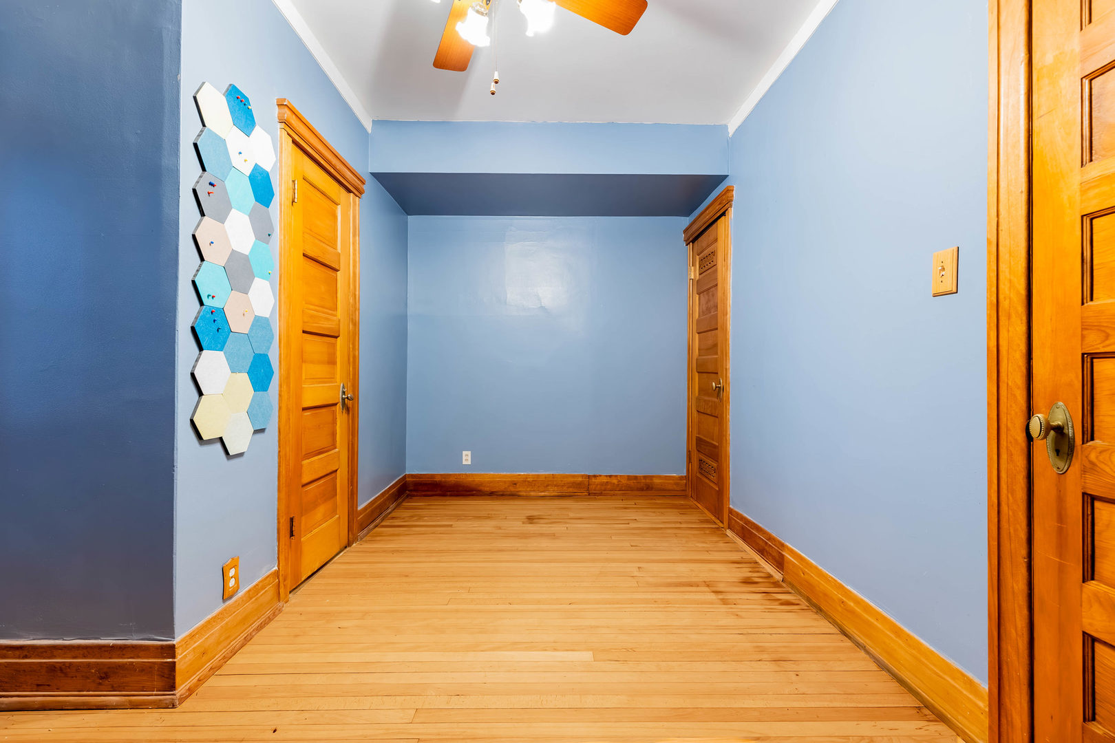 116 S East Avenue #1E, Oak Park, IL 60302