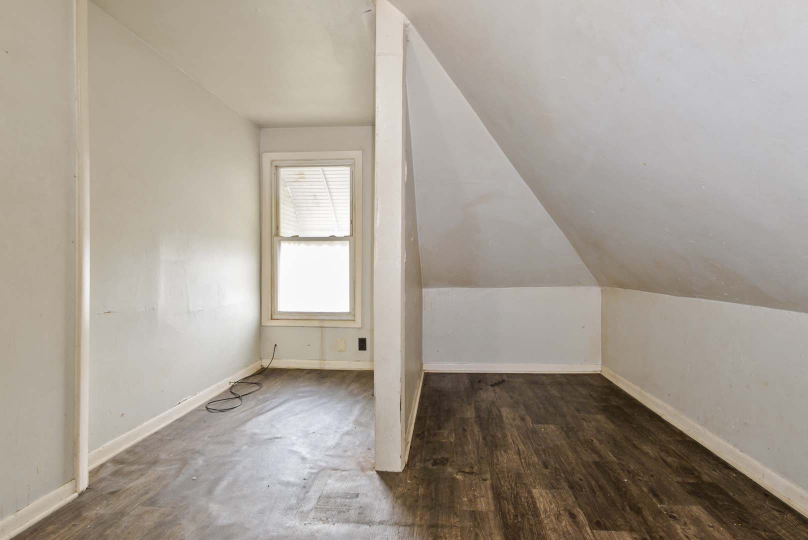 10320 S Indiana Avenue, Chicago, IL 60628