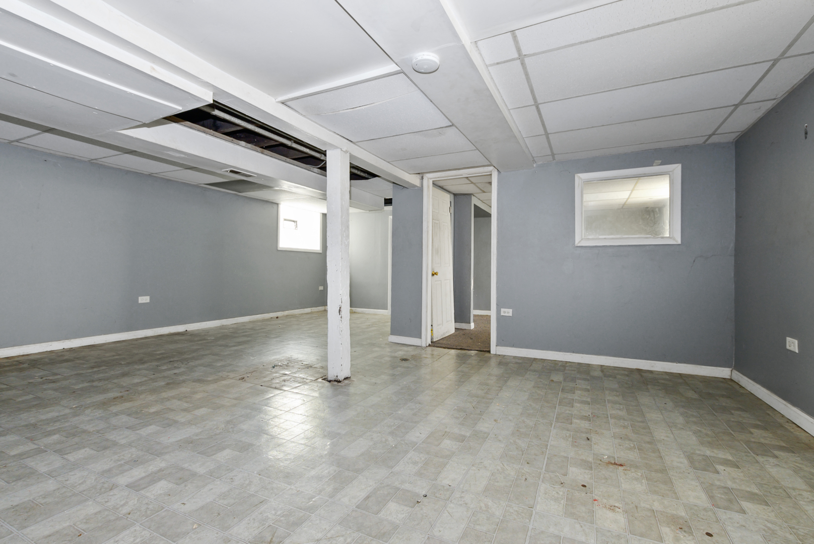 10320 S Indiana Avenue, Chicago, IL 60628