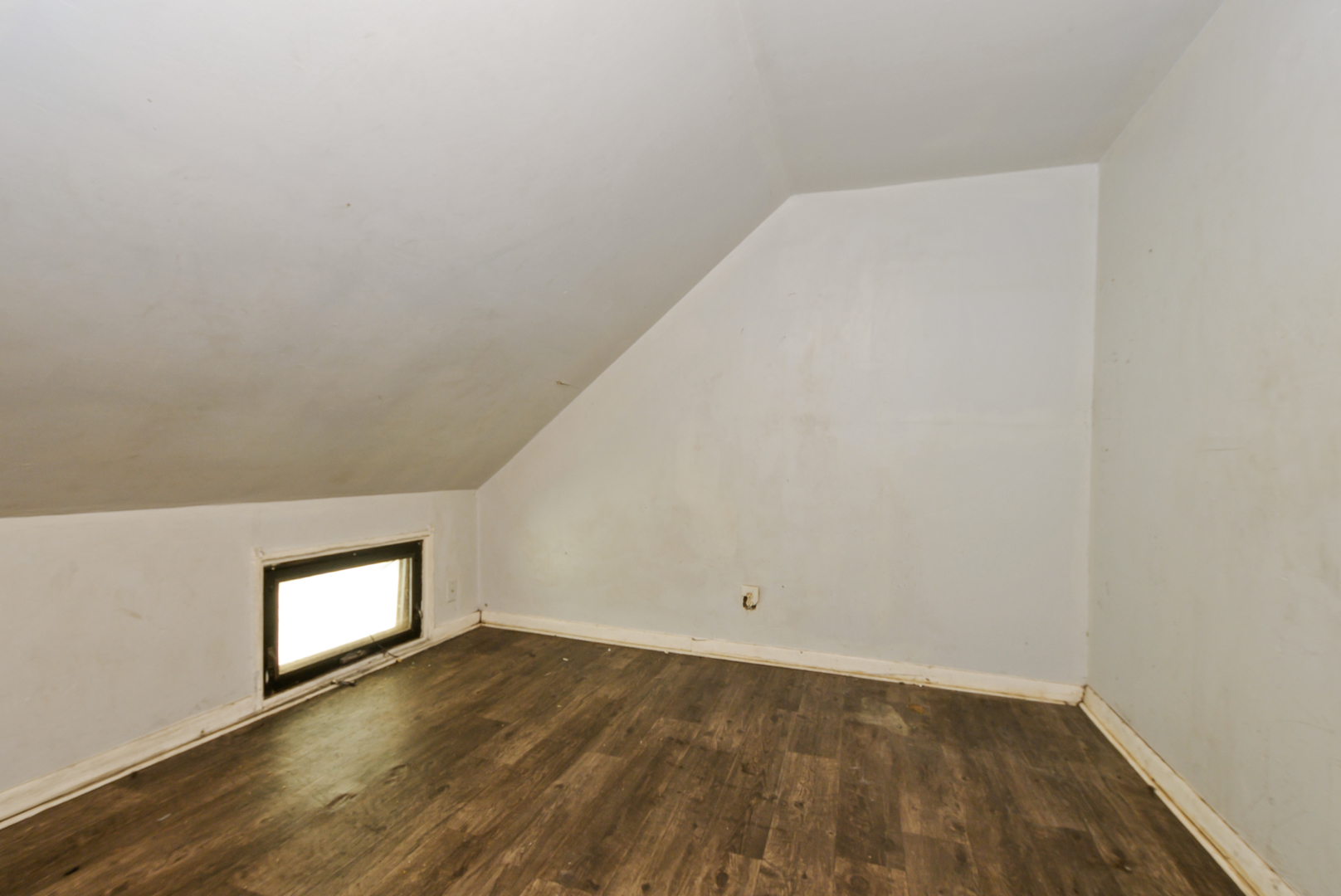 10320 S Indiana Avenue, Chicago, IL 60628