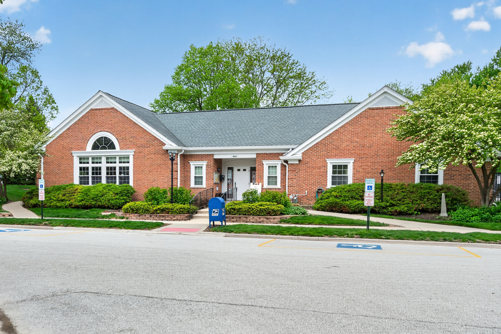 802 Butternut Lane #C, Mount Prospect, IL 60056