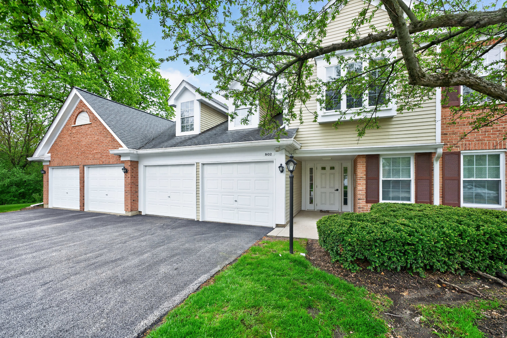 802 Butternut Lane #C, Mount Prospect, IL 60056