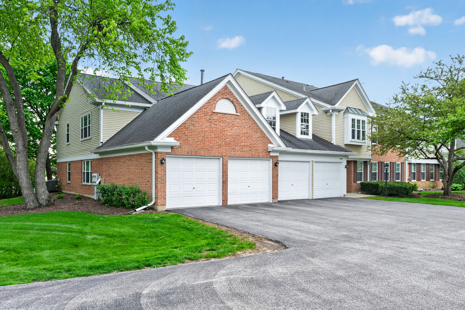 802 Butternut Lane #C, Mount Prospect, IL 60056