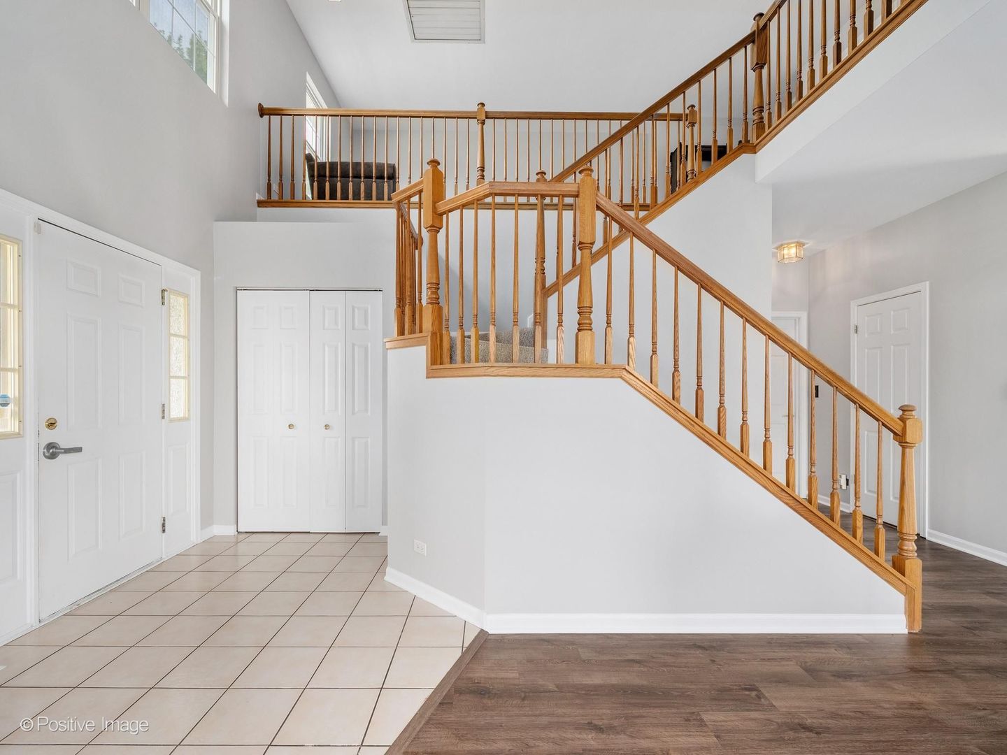 829 Red Barn Lane, Elgin, IL 60124