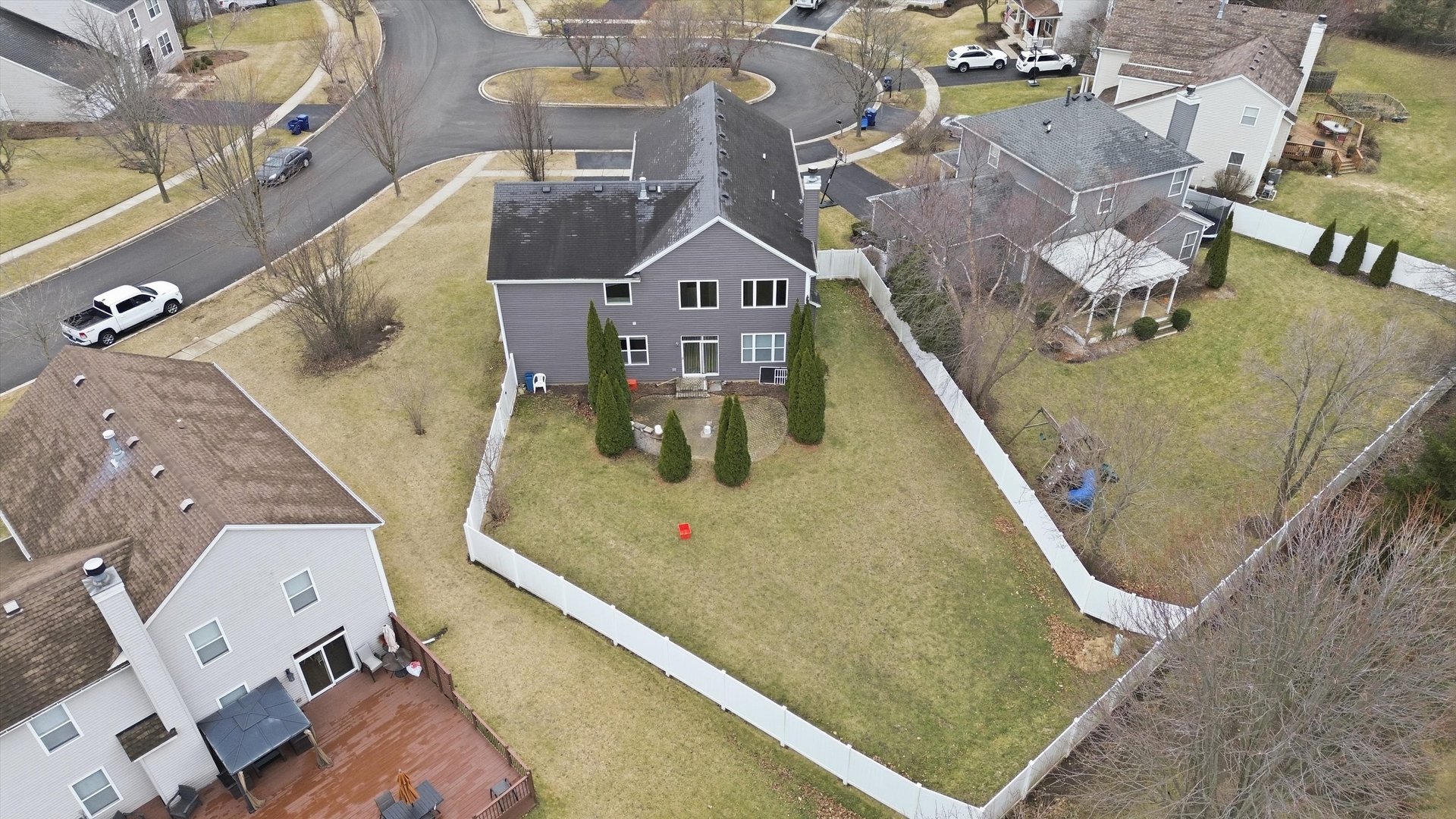 217 Sunbury Drive, St. Charles, IL 60175