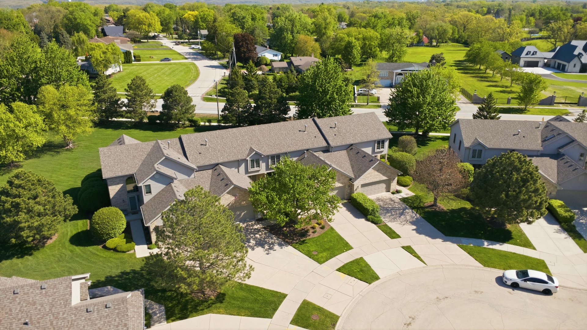 14571 Albany Avenue, Lemont, IL 60439