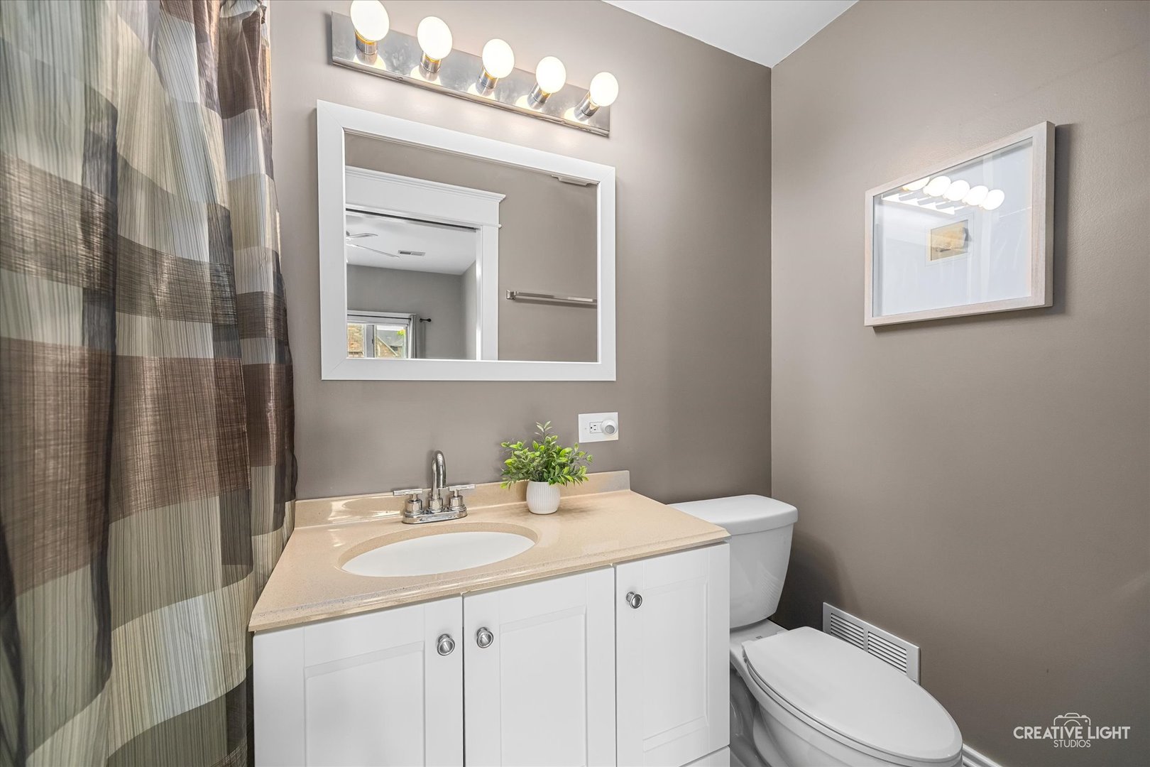22w552 Cherry Lane, Glen Ellyn, IL 60137