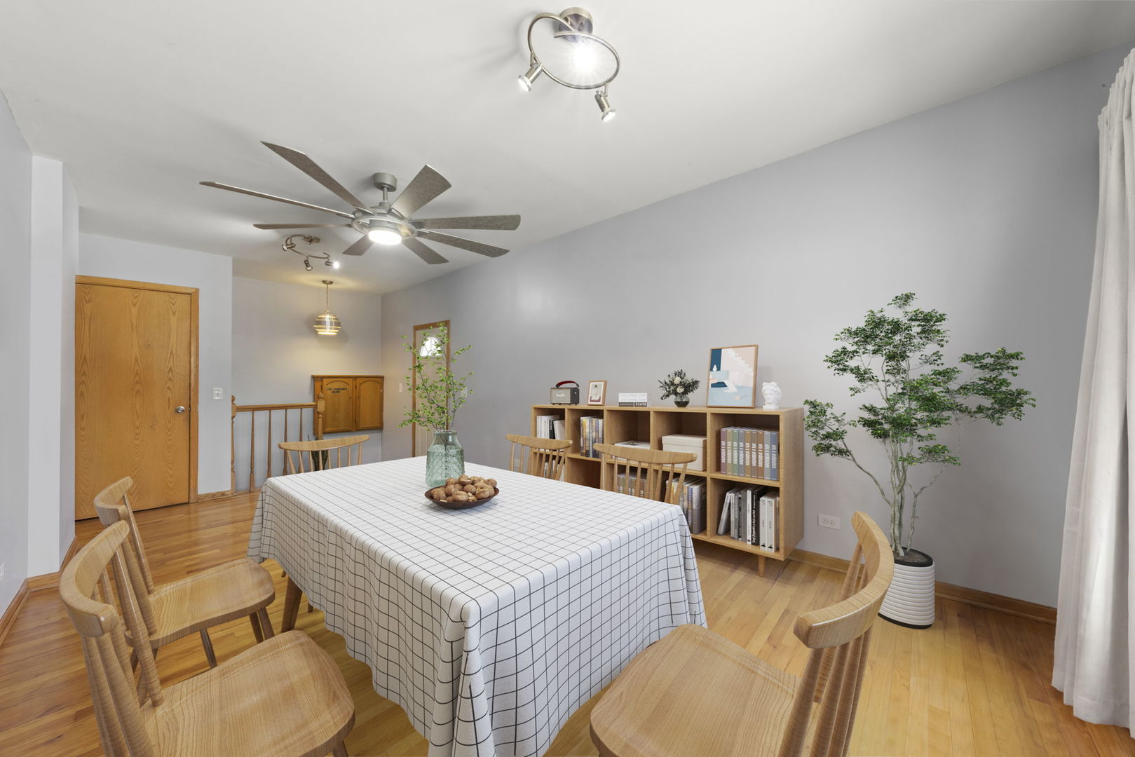 3037 Ernst Street, Franklin Park, IL 60131