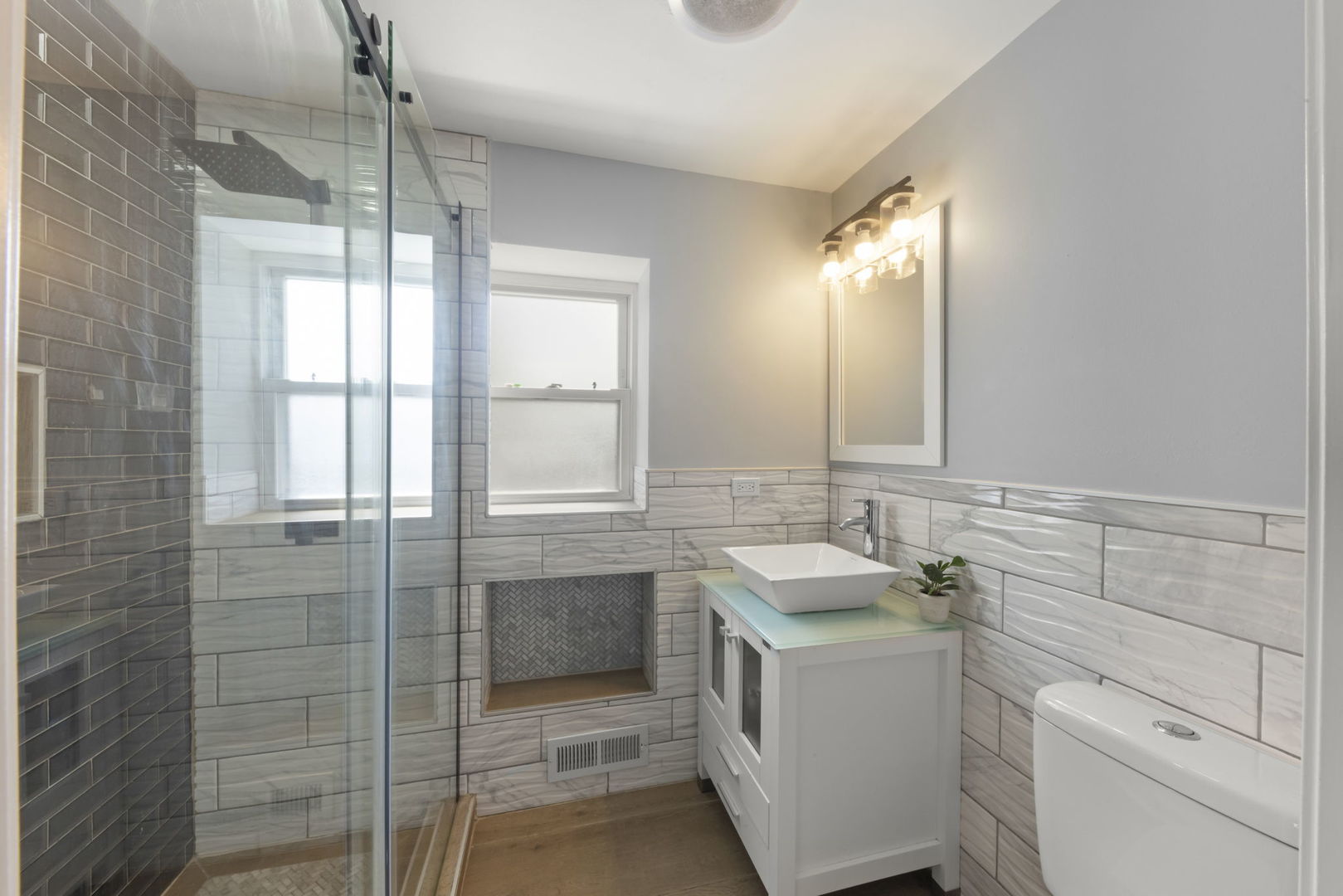 3037 Ernst Street, Franklin Park, IL 60131