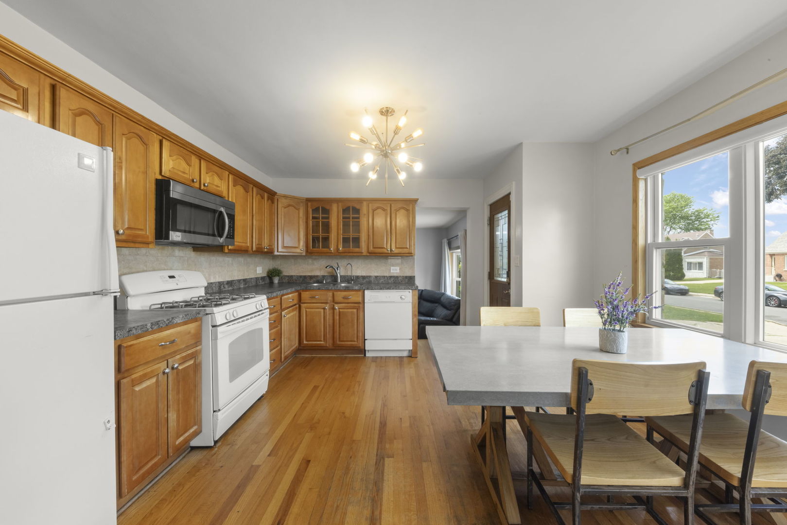 3037 Ernst Street, Franklin Park, IL 60131