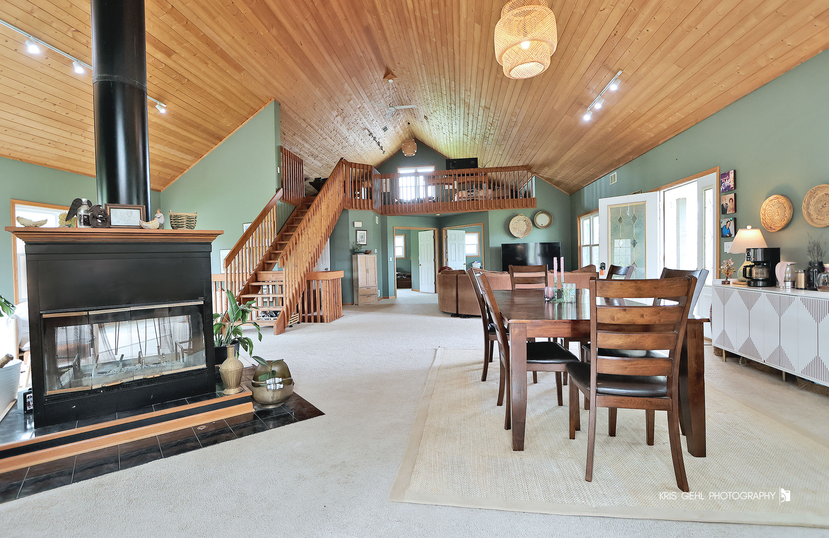 600 Meadow Lane, Winthrop Harbor, IL 60096