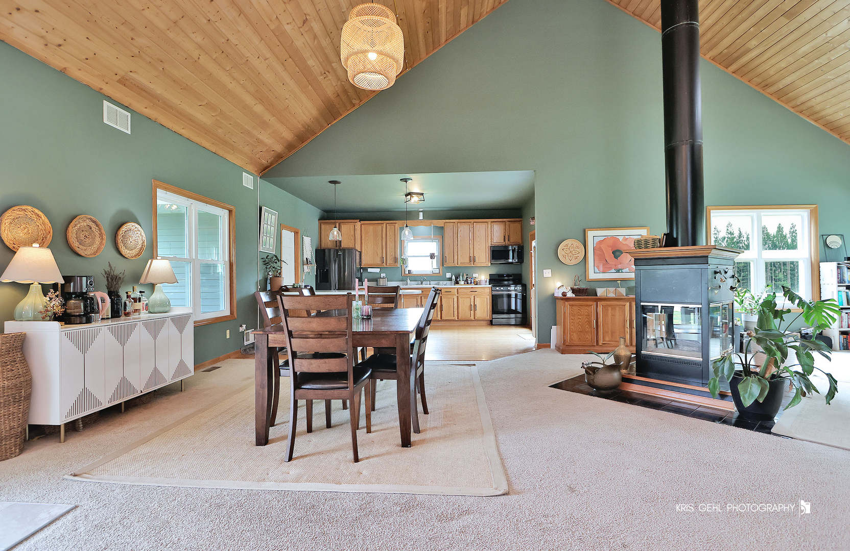 600 Meadow Lane, Winthrop Harbor, IL 60096