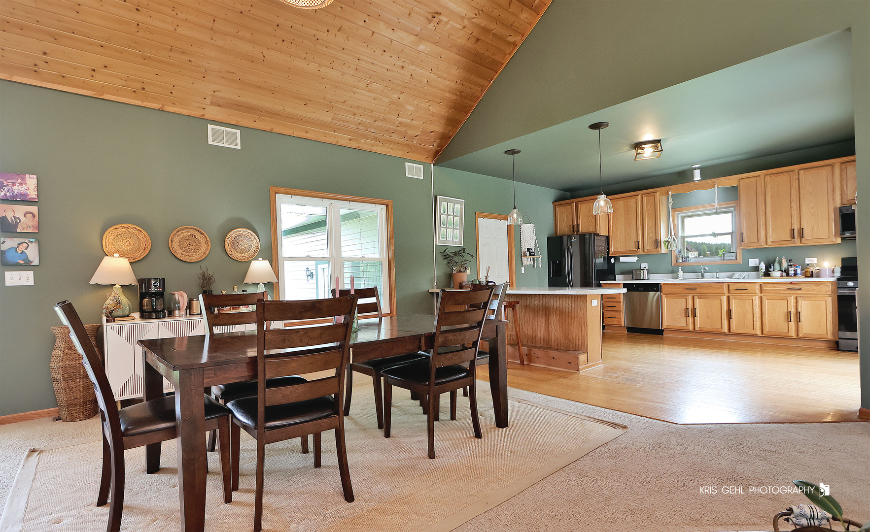 600 Meadow Lane, Winthrop Harbor, IL 60096