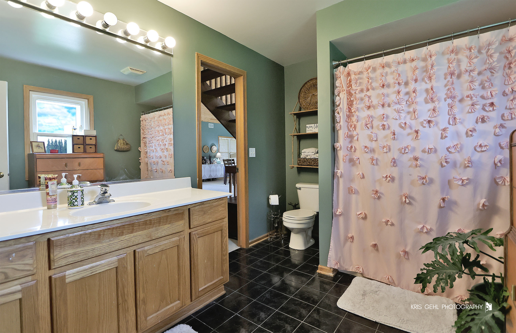 600 Meadow Lane, Winthrop Harbor, IL 60096