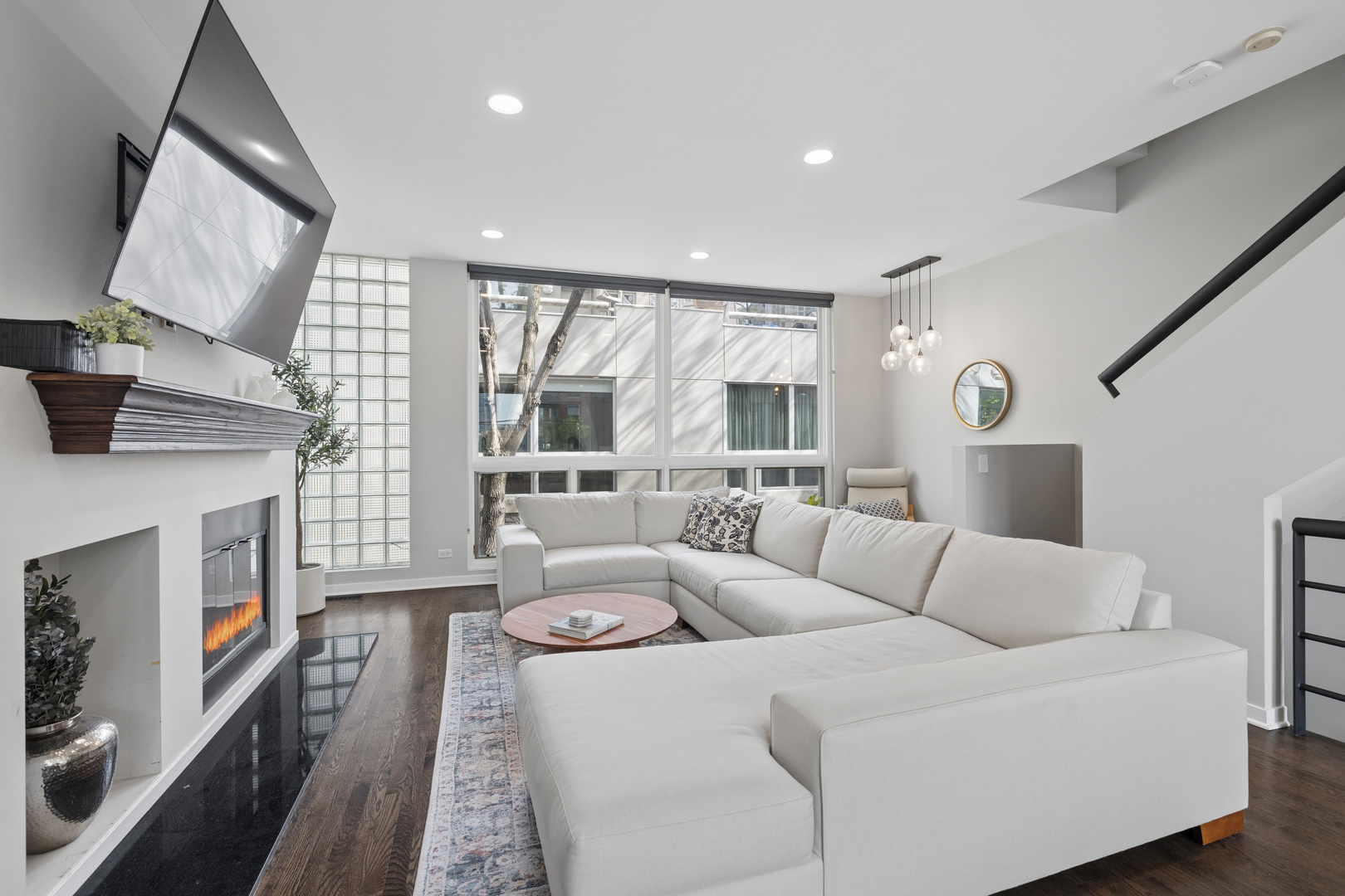 660 N Peoria Street #6S, Chicago, IL 60642